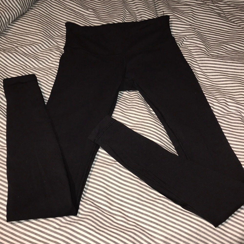 Lululemon black leggings